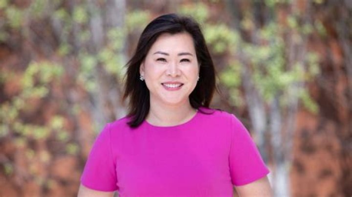 Mary Yoon; FOX 11 News, Married, Kids, South Korea, Education, Wiki