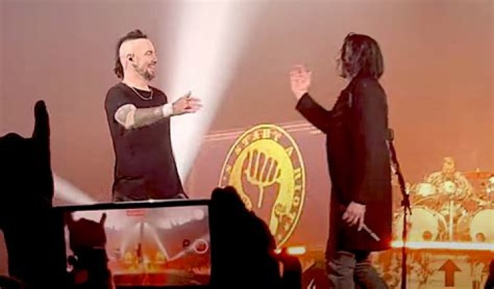 Matt Terry and Saara Aalto reunite onstage in Finland