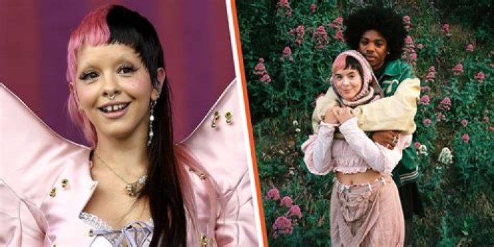 Who is Melanie Martinez Dating – Melanie Martinez's Boyfriend & Exes