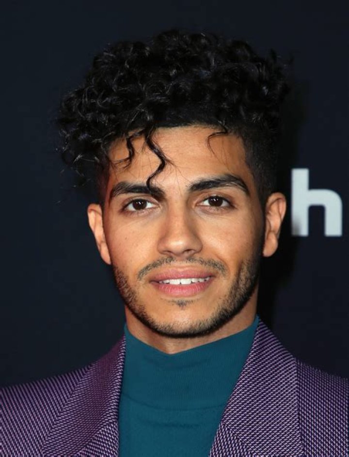 Mena Massoud- Wiki, Age, Height, Girlfriend, Net Worth, Ethnicity