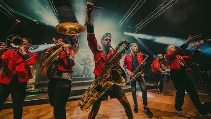 Fame | Meute (Band) net worth and salary income estimation Apr, 2024