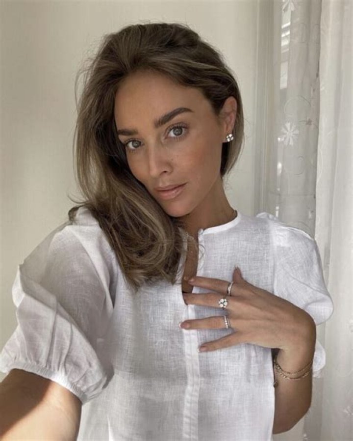 Fame | Michaela Byggmark Delér net worth and salary income estimation Apr, 2024