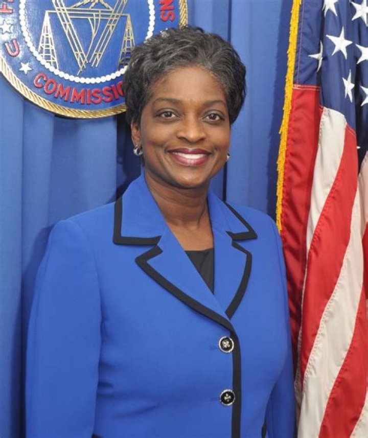 EXPLORE Mignon Clyburn Wiki, Bio, Age, Height, Married, Husband, Net Worth 2020!!!