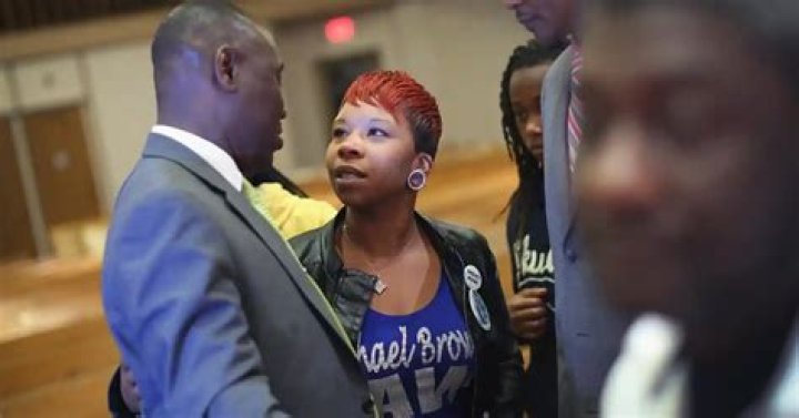 Mike Brown Parents: Meet Lesley McSpadden And Michael Brown