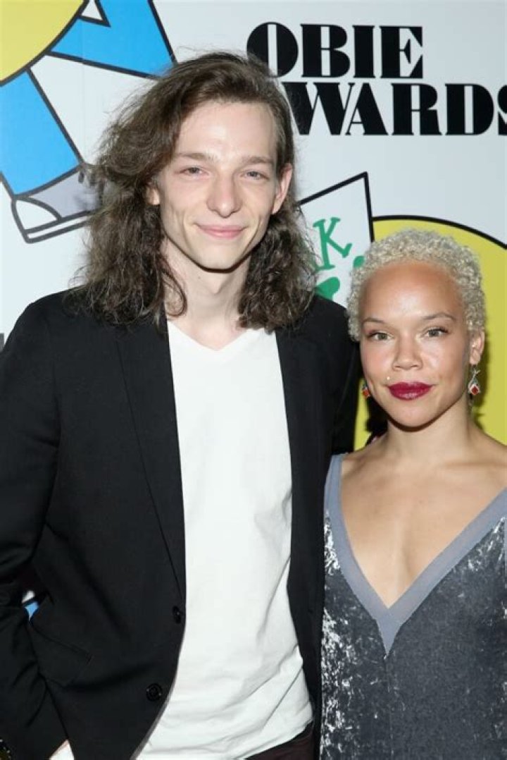 Mike Faist Girlfriend: Who Is Mike Faist Girlfriend?