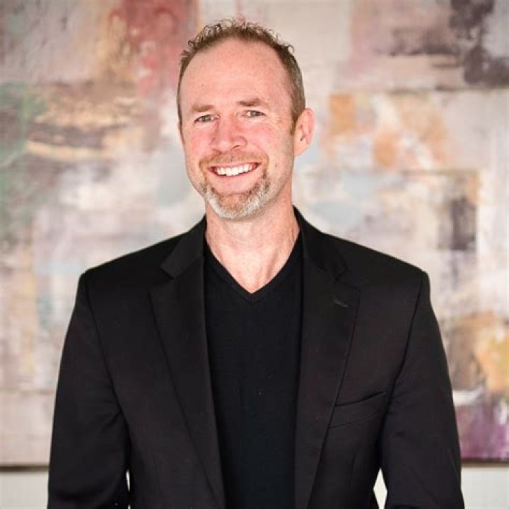 Mike Hardy Net Worth, Age, Height, Bio, Birthday, Wiki!