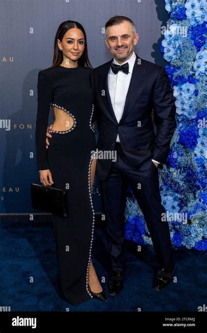 Mona Vand Age, Height, Wikipedia, Biography, Boyfriend, Gary Vaynerchuk, Net Worth