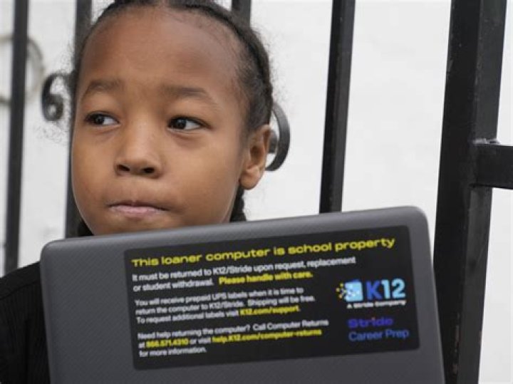 “My Stepmother Convinced My Fathe To Throw Me Out Of His House At Age 15”-Shugatiti Reveals [Video]