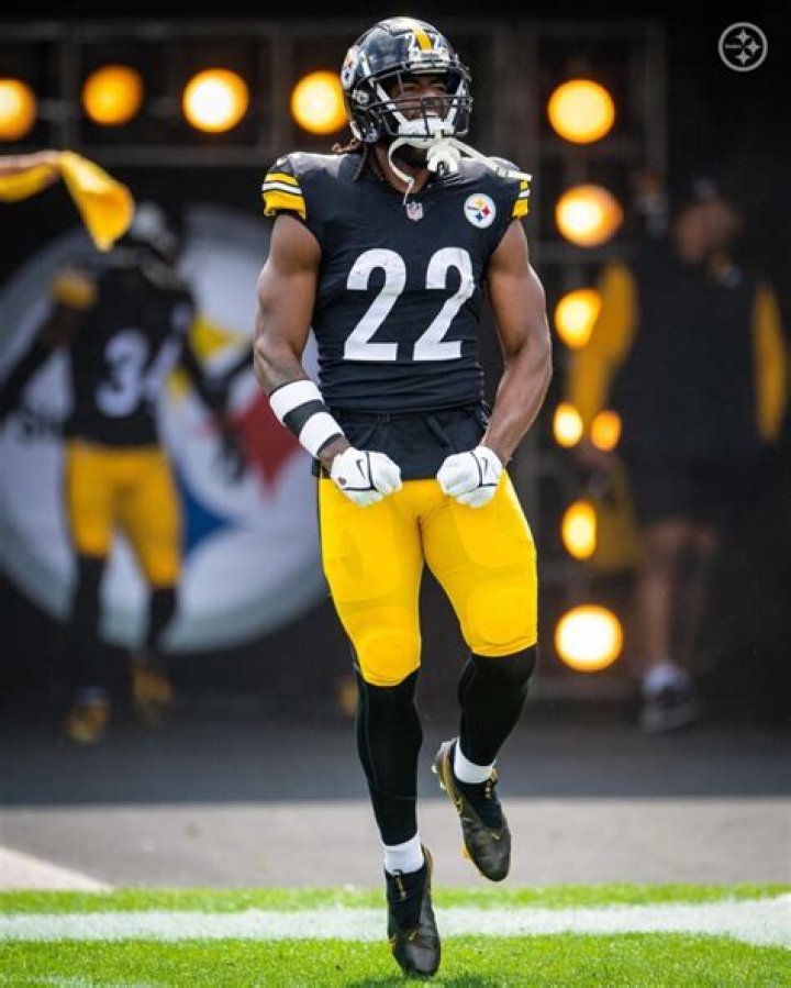 Najee Harris Bio, Age, Height, Career, Net Worth, Family & More