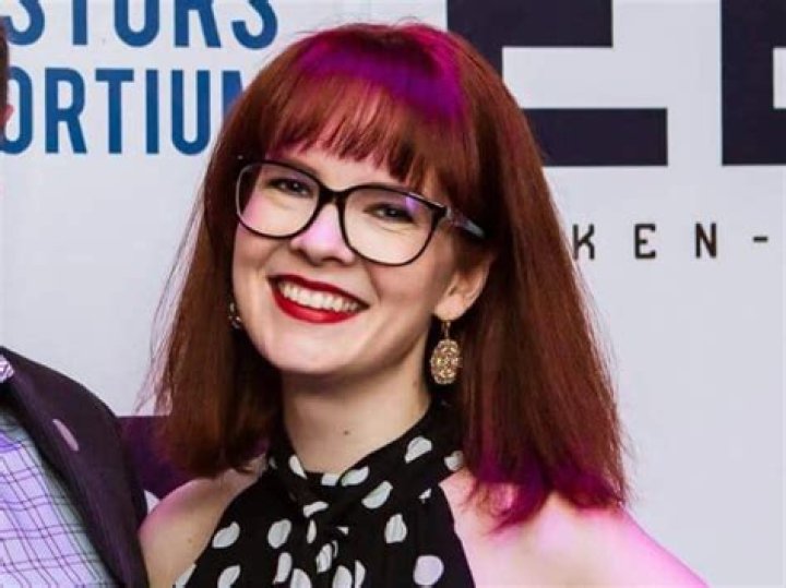 Fame | Naomi Brockwell net worth and salary income estimation Jan, 2024