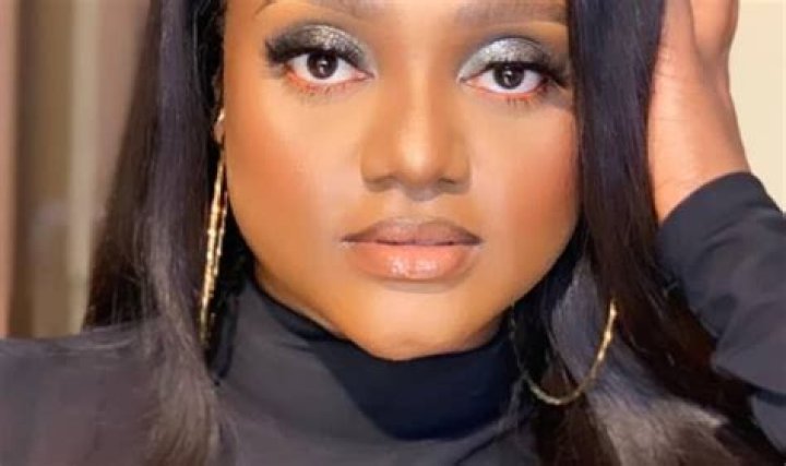 Nazo Ekezie Biography: Net Worth, Age, Movies, Phone Number, Wikipedia, Boyfriend, Child, Mother, Husband