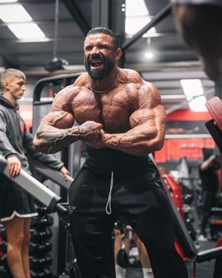 Neil Currey Age, Height, Weight