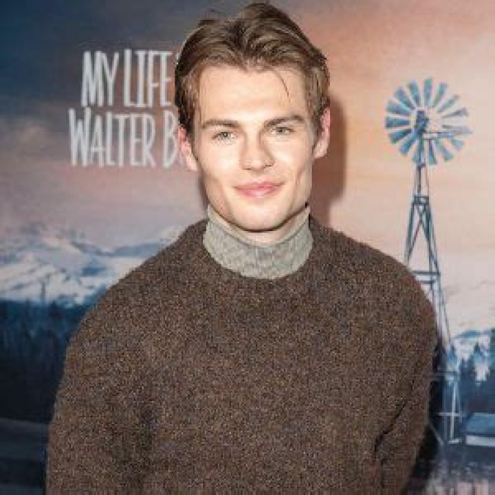 Noah LaLonde Wikipedia and Family: Is the Netflix Actor Dating Anyone?