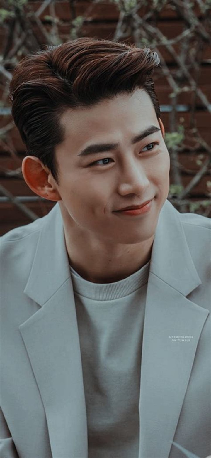 Ok Taecyeon Net Worth, Age, Height, Bio, Birthday, Wiki!
