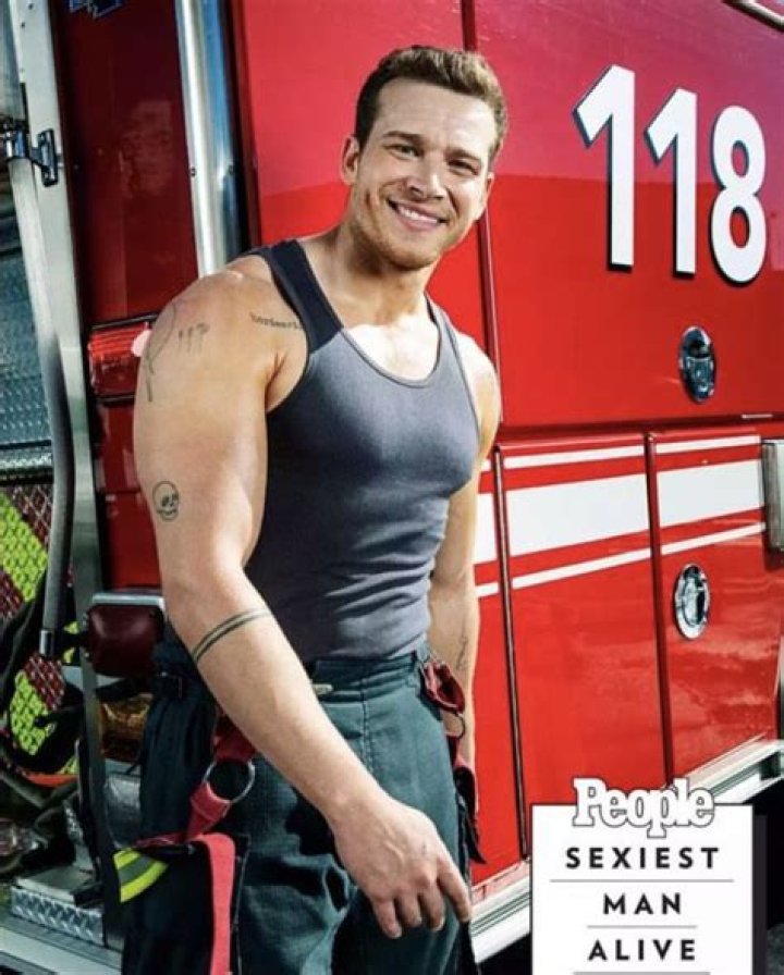 Oliver Stark Net Worth: How much does Oliver Stark earn?