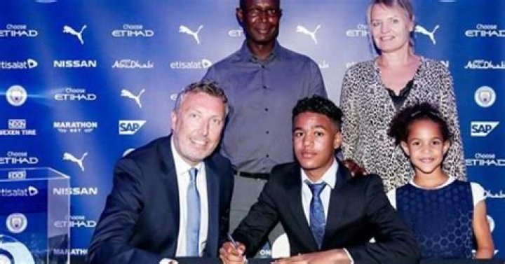 Meet Gunnes Turid And Abdou Bobb