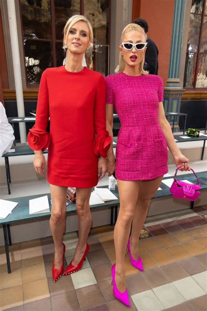 Paris Hilton Out With Her Lazy Eye! (1/10/7)