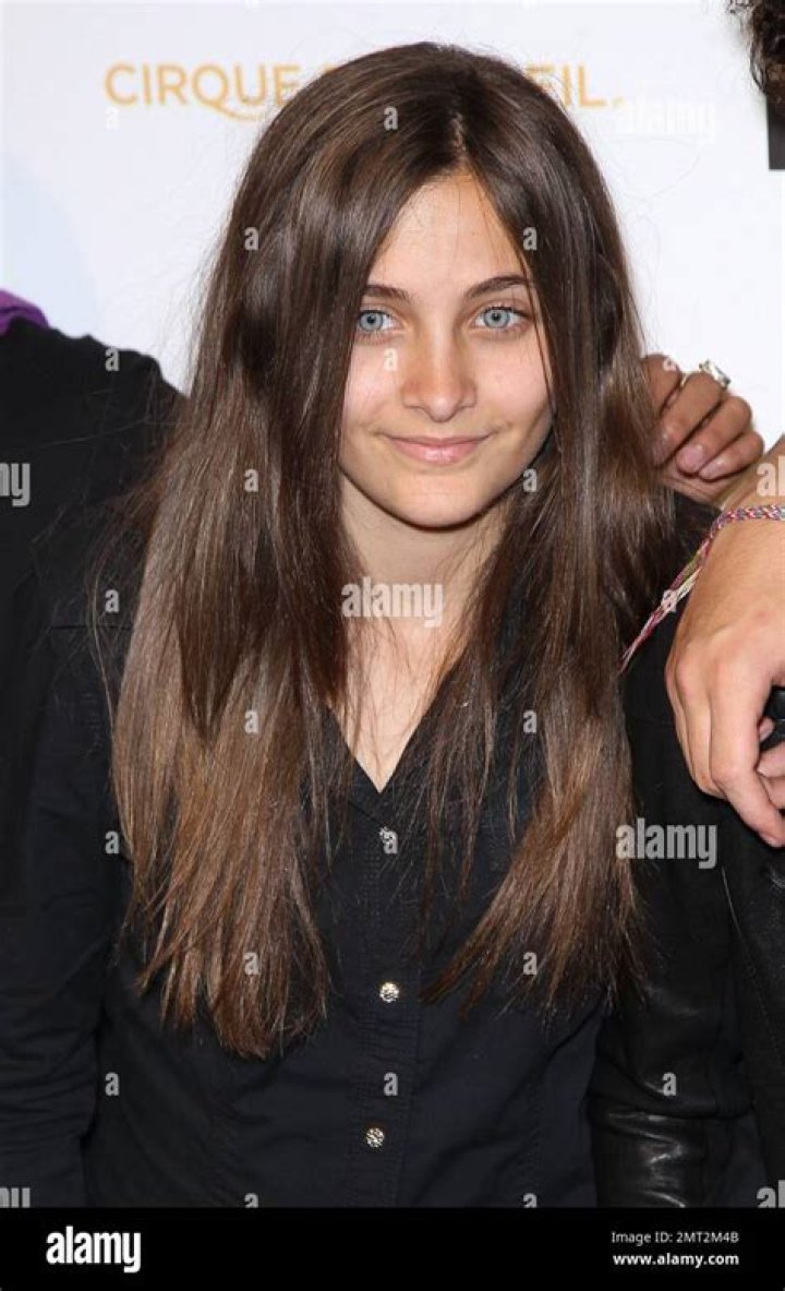 Paris Jackson Major Meltdown – Michael Jackson’s Daughter Hasn’t Seen Debbie Rowe In Over A Year?