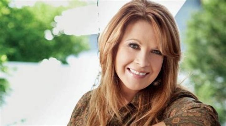 
Patty Loveless- Wiki, Age, Net Worth, Husband, Height, Ethnicity	