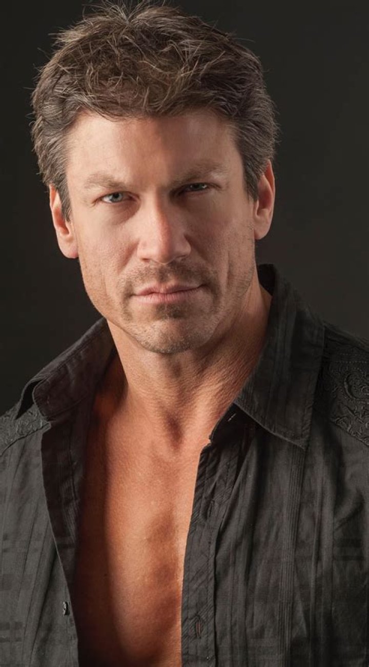 Paul Logan - Net Worth, Age, Height, Birthday, Bio, Wiki!