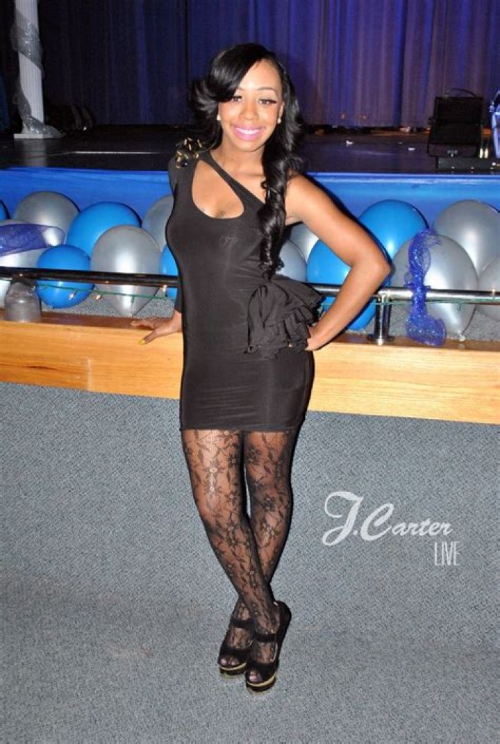 Paula Hellens - Net Worth, Age, Height, Birthday, Bio, Wiki!