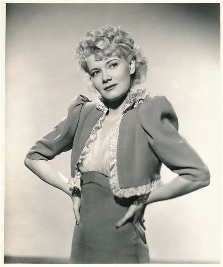 Penny Singleton Net Worth, Age, Height, Bio, Birthday, Wiki!