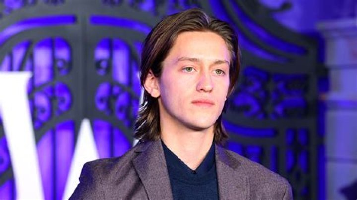 Percy Hynes White- Wiki, Age, Height, Net Worth, Girlfriend, Ethnicity, Career