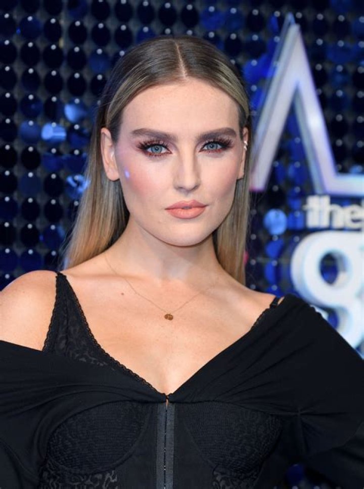 Perrie Edwards- Age, Boyfriend, Height, Net Worth, Career, Nationality