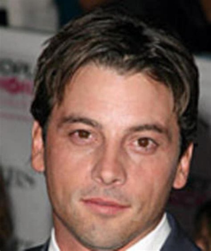 Fame | Peter Jankowski net worth and salary income estimation Apr, 2024