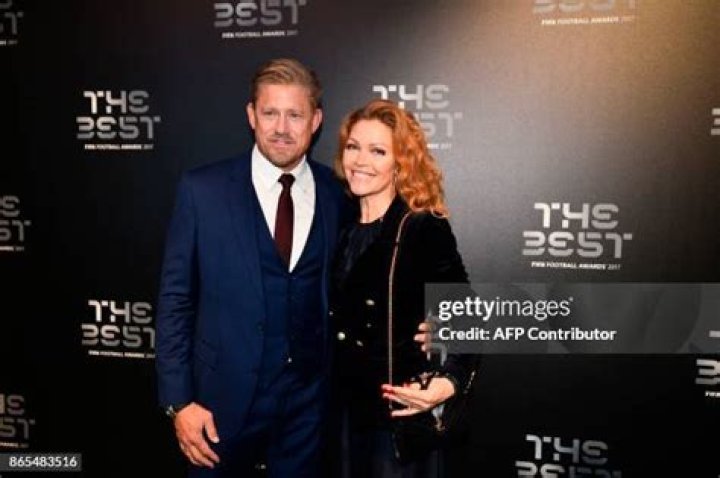 Peter Schmeichel Wife: Meet Laura von Lindholm