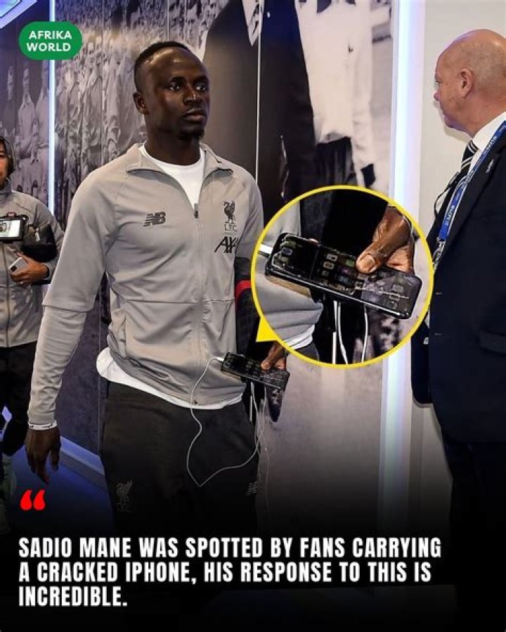 Photo: Sadio Mane Spotted With Cracked iPhone
