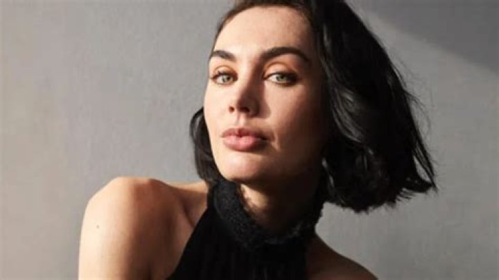 Poppy Corby-Tuech Biography: Age, Net Worth, Instagram, DOB, Wikipedia, Movies & TV Shows, Boyfriend