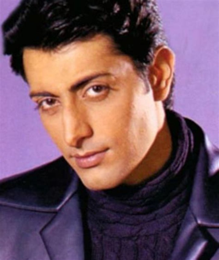 Fame | Priyanshu Chatterjee net worth and salary income estimation Apr, 2024