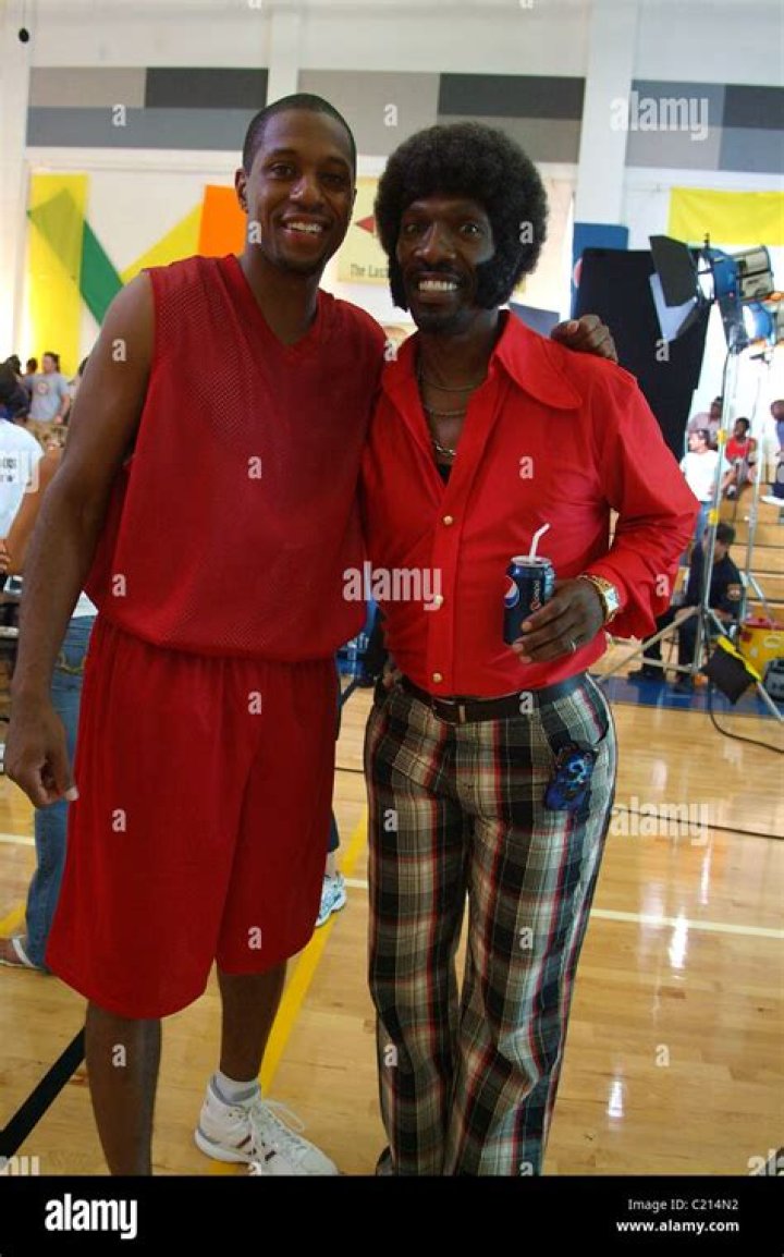 Fame | Quran Pender net worth and salary income estimation Jan, 2024