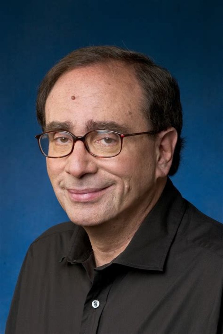 RL Stine Net Worth, Age, Height, Bio, Birthday, Wiki!