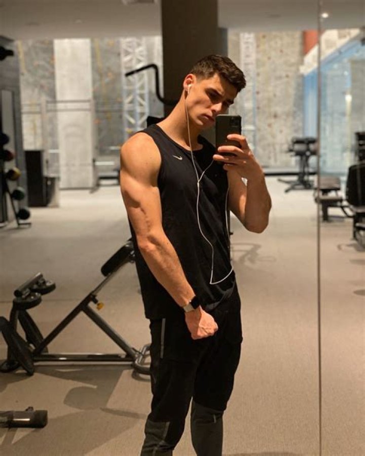 Raf Miller - Net Worth, Age, Height, Birthday, Bio, Wiki!