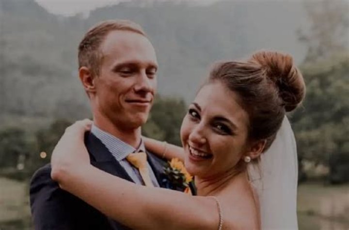 Rassie van der Dussen Bio, Age, Height, Parents, Wife, Children, Net Worth