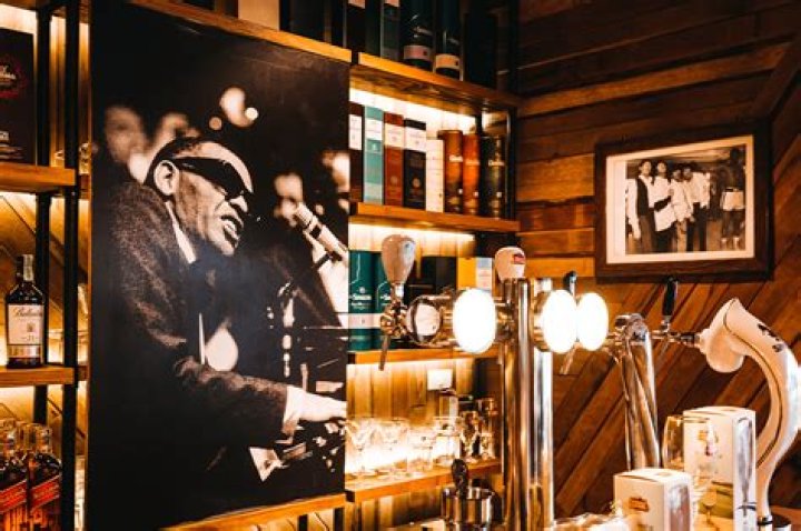 The Truth Behind Ray Charles’ Heroin Addiction in Texas: How It Affected His Music and Career