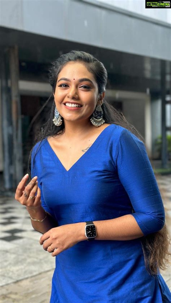 Rebecca Santhosh - Net Worth, Age, Height, Birthday, Bio, Wiki!