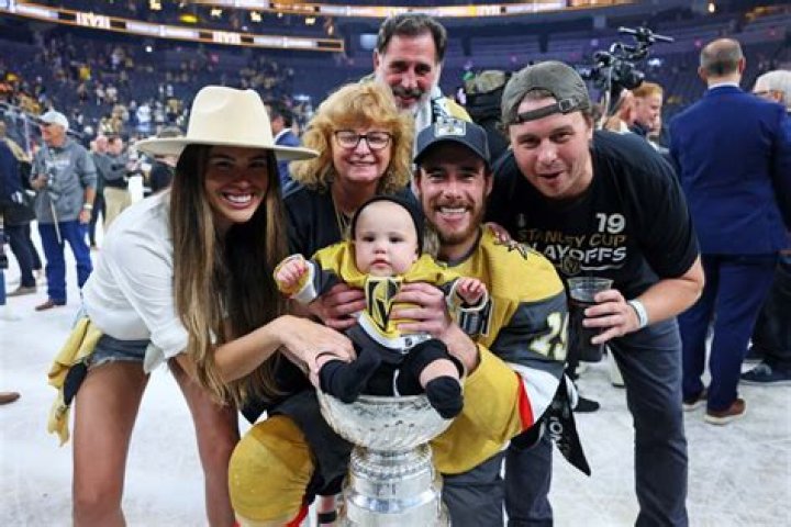 Reilly Smith Bio, Parents, Wife, Children, Siblings, Net Worth