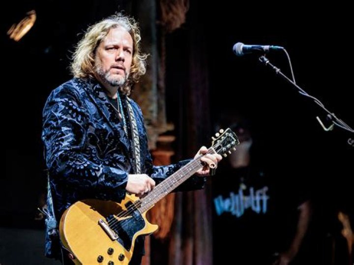 Fame | Rich Robinson net worth and salary income estimation Jan, 2024