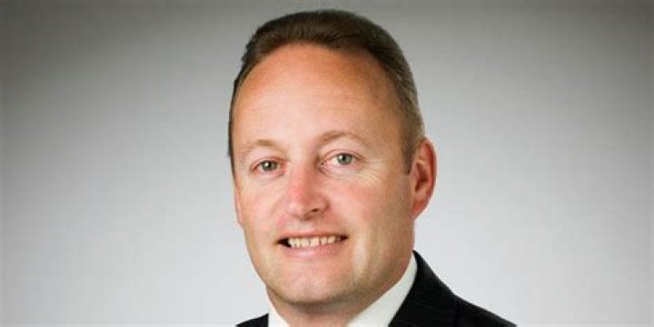 Fame | Rob Chapman (businessman) net worth and salary income estimation Jan, 2024