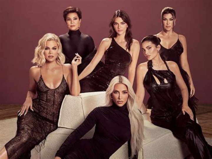 Rob Kardashian Skips KUWTK Thanksgiving, Feuds With Khloe Kardashian Over Lamar Odom Overdose – Hates Her Dating James Harden!