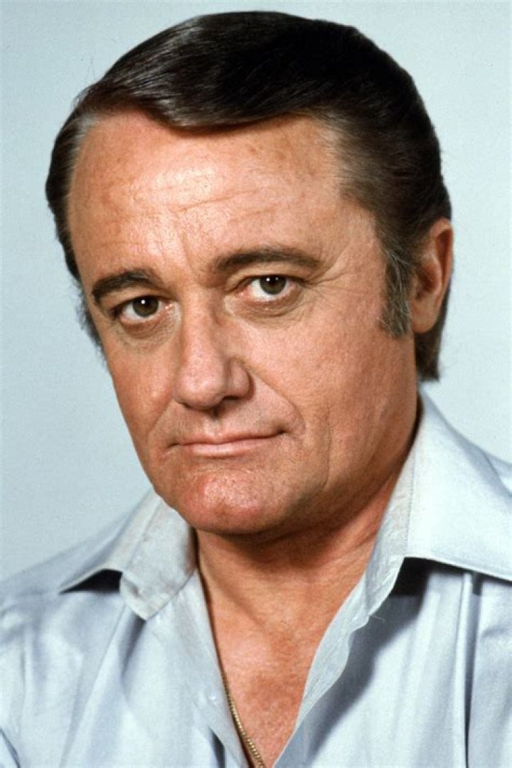 Robert Vaughn Net Worth, Age, Height, Bio, Birthday, Wiki!