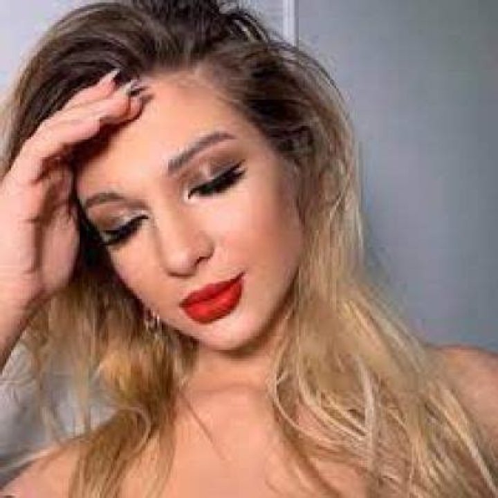 Rokikokos- Age, Height, Boyfriend, Net Worth, Ethnicity