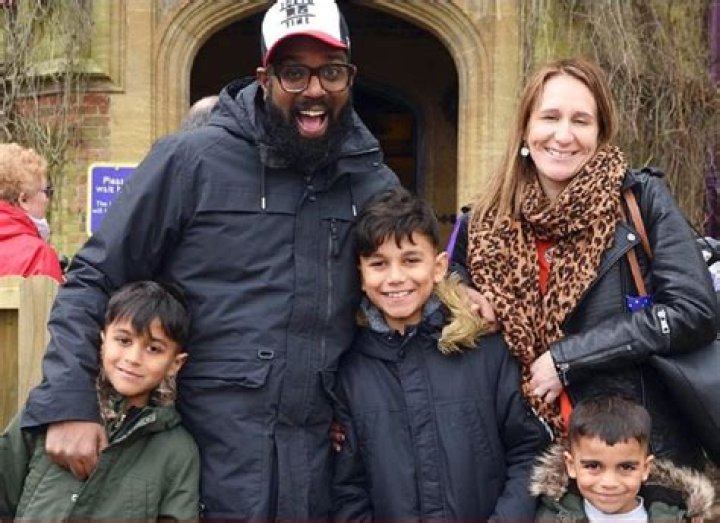 How kids does Romesh have?