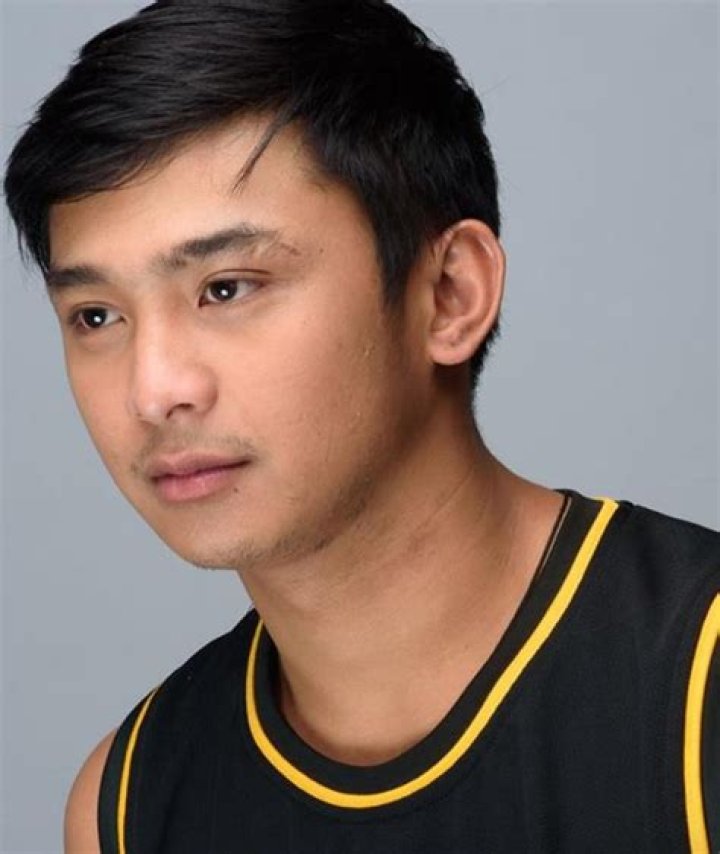 Fame | Ronwaldo Martin net worth and salary income estimation Apr, 2024