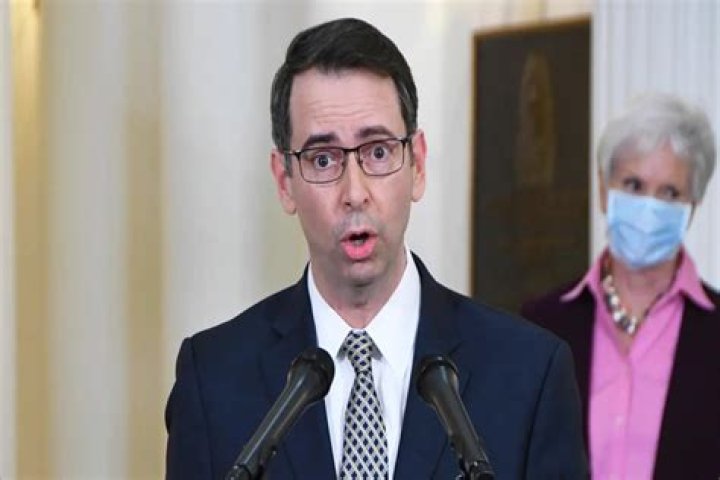 Does Roy McGrath Have A Child?