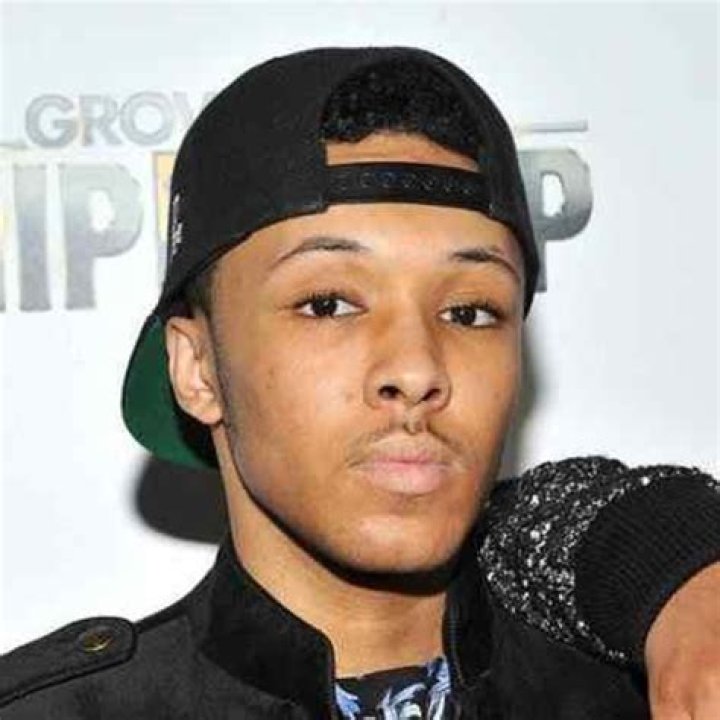 Russy Simmons- Wiki, Age, Height, Net Worth, Girlfriend, Ethnicity