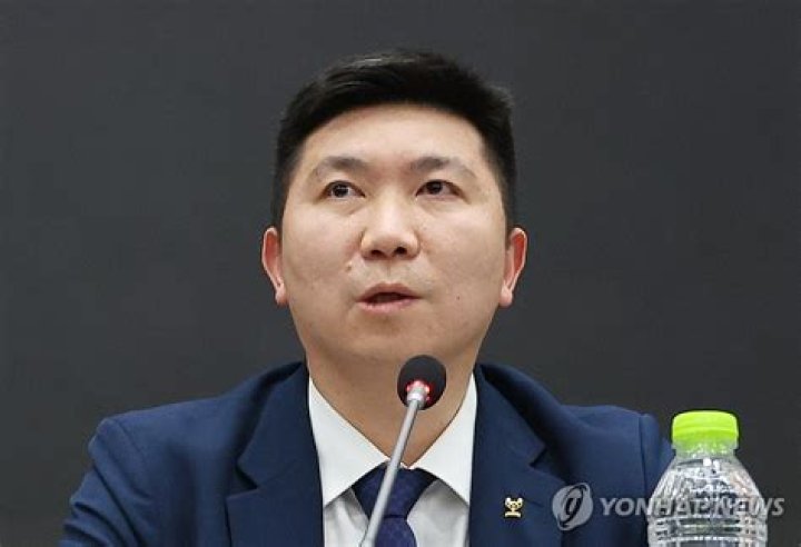 Ryu Seung-Min - Net Worth, Age, Height, Birthday, Bio, Wiki!